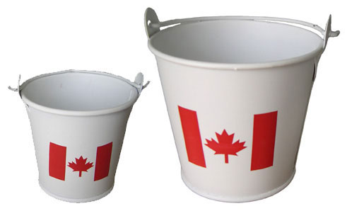 Canada Metal Pail with Flip-up Handle
